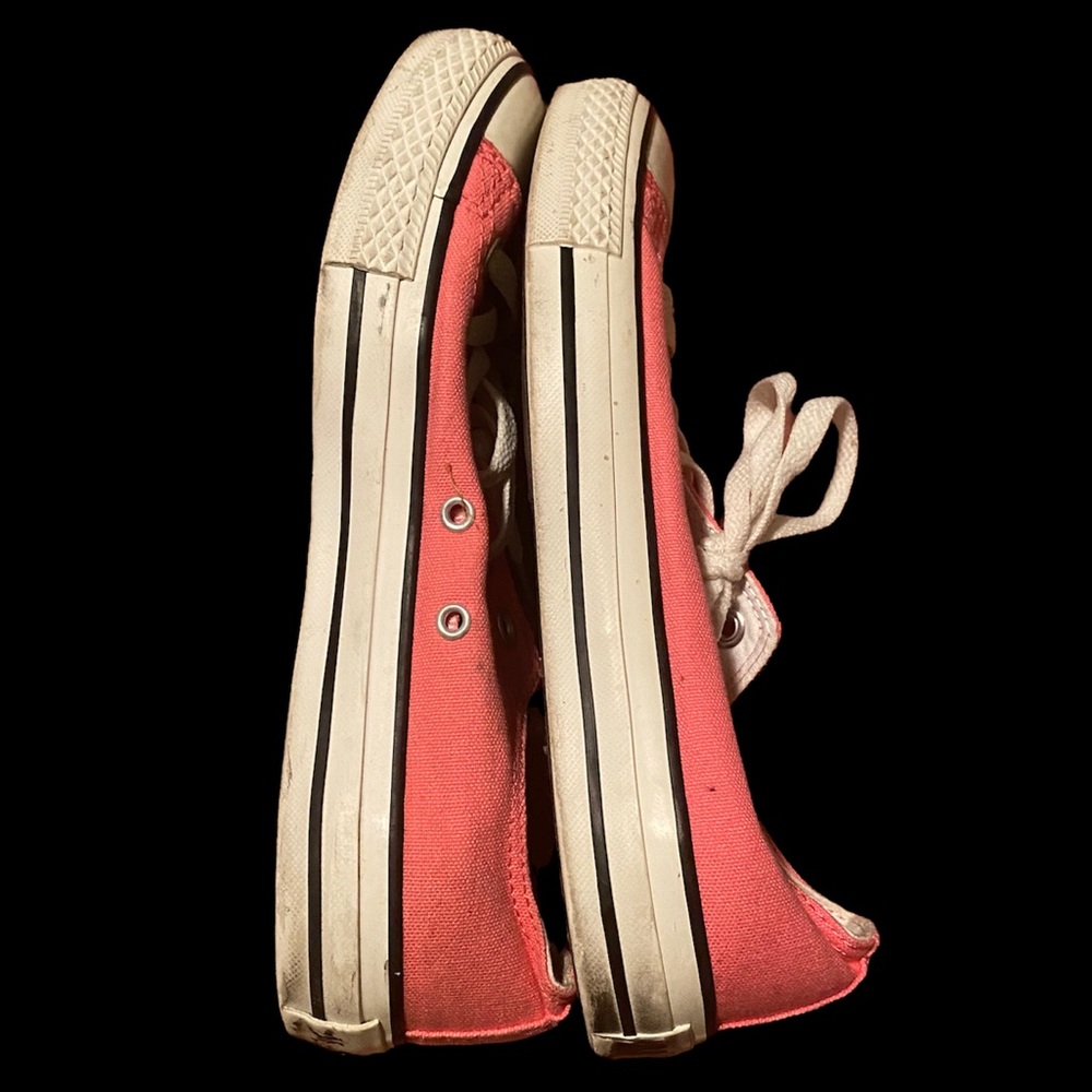 Pink Converse - Picture 6 of 7